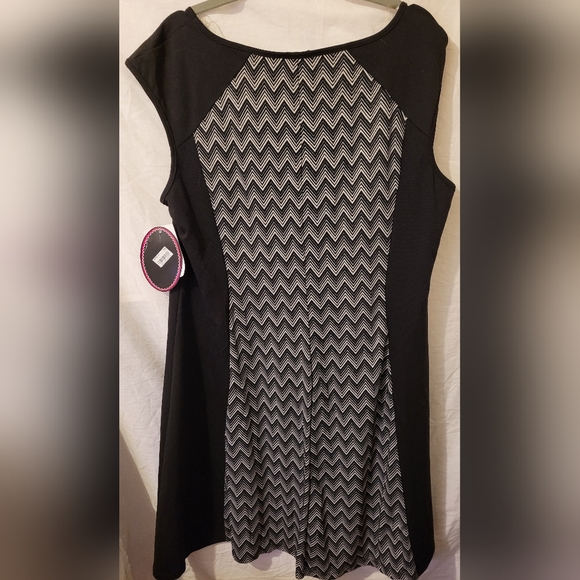 NWT Paper Doll size 2X Dress - Picture 2 of 7